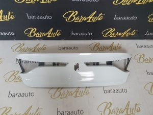 Ornament capota portbagaj Renault Megane 4 dupa 2016 cod 848100212R